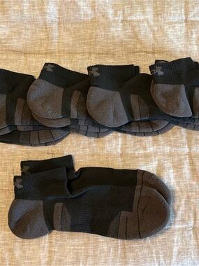 Under Armour Black and Gray Low-Cut Athletic Socks - Pack